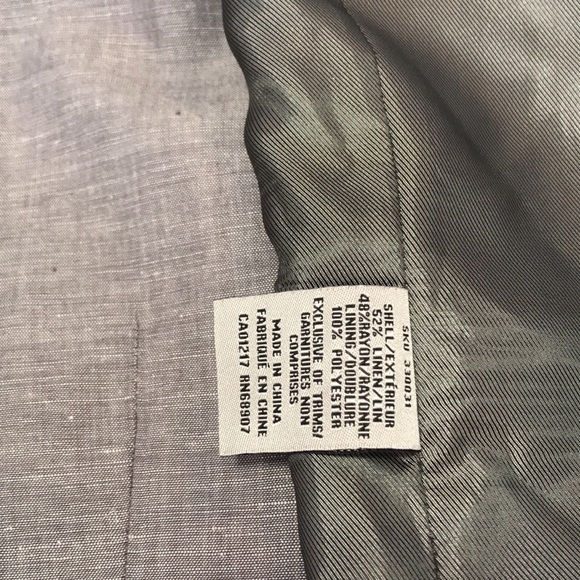 Le Chateau Linen Vest Suit. - Picture 14 of 16